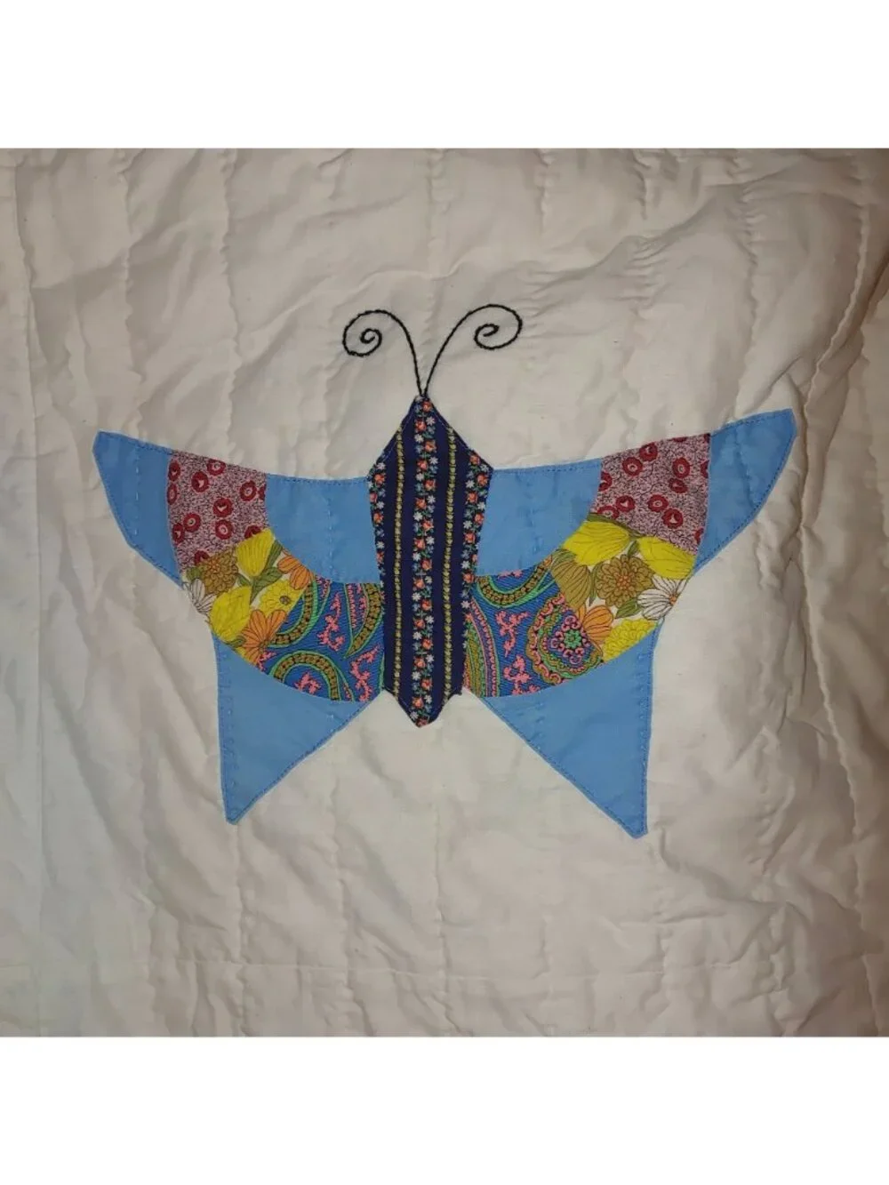 1970s Butterfly Quilt Vintage Handmade Multi Color Patchwork Appliqué 80 by 64